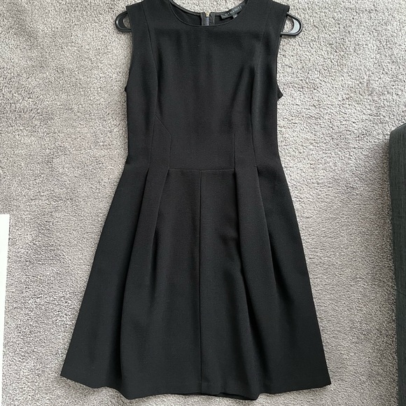 Dynamite Black Swing Dress - Picture 1 of 3